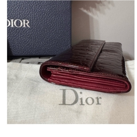 Like New Dior Trotter Bordeaux/Burgundy Patent Leather Bifold Wallet - Picture 10 of 11